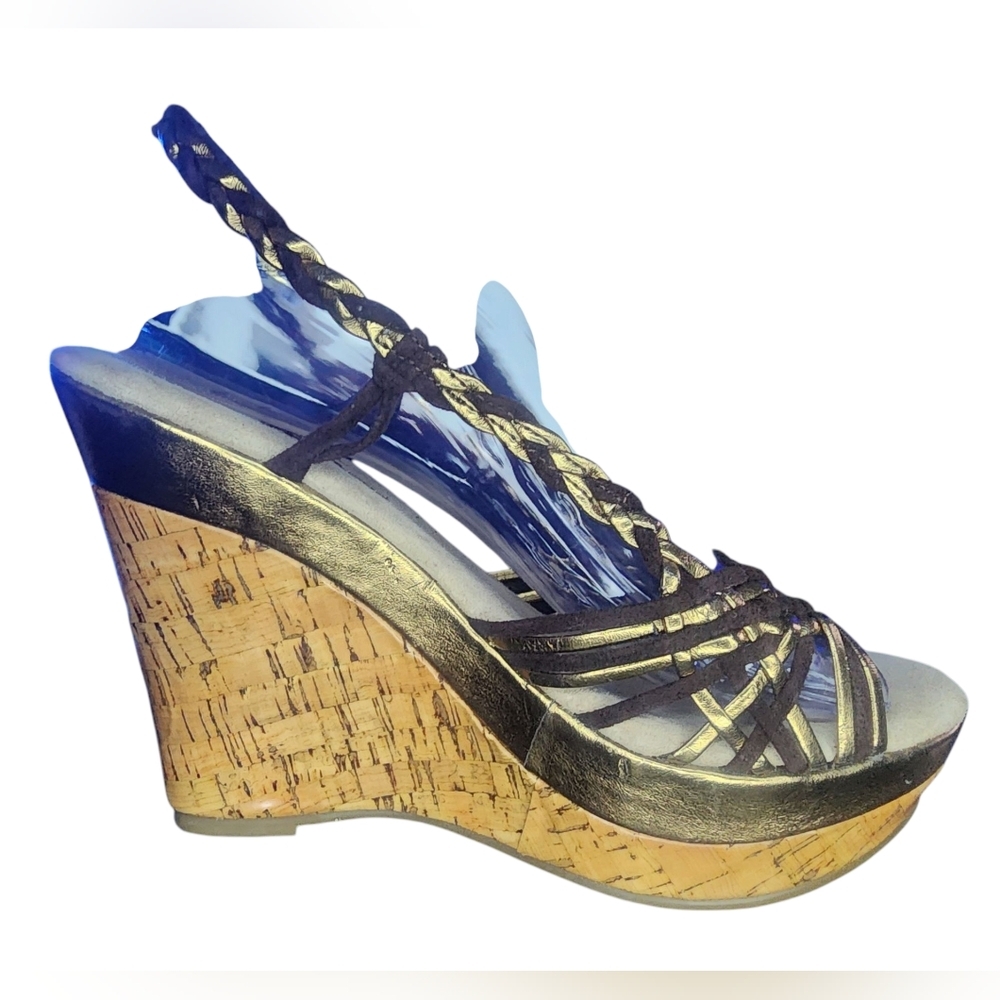 NWOT Very Volatile Wedge Sandals, Womens 8 - Picture 6 of 10
